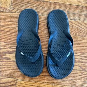 Nike Black Flip Flops